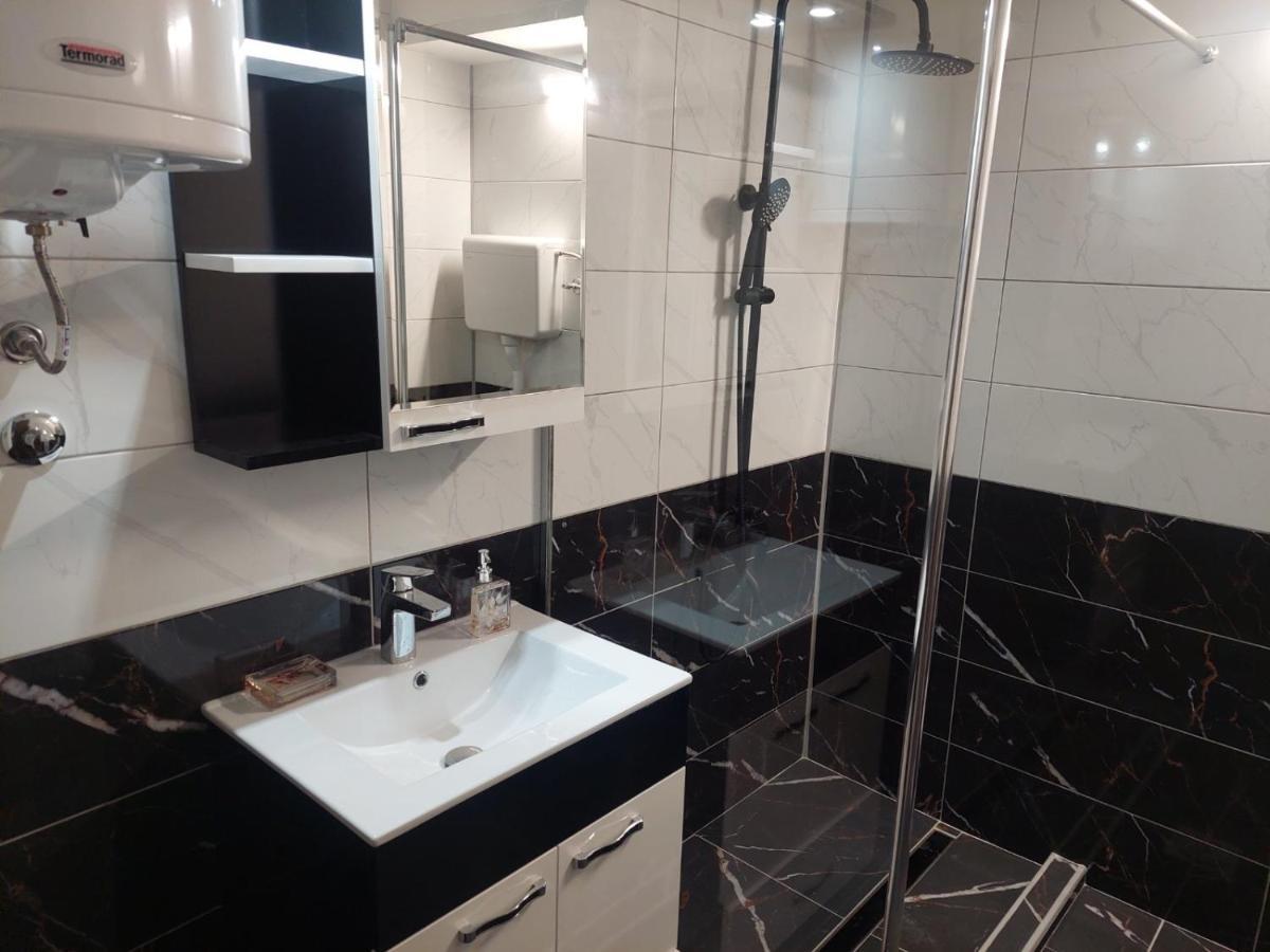 Rajna Apartment Пирот Екстериор снимка